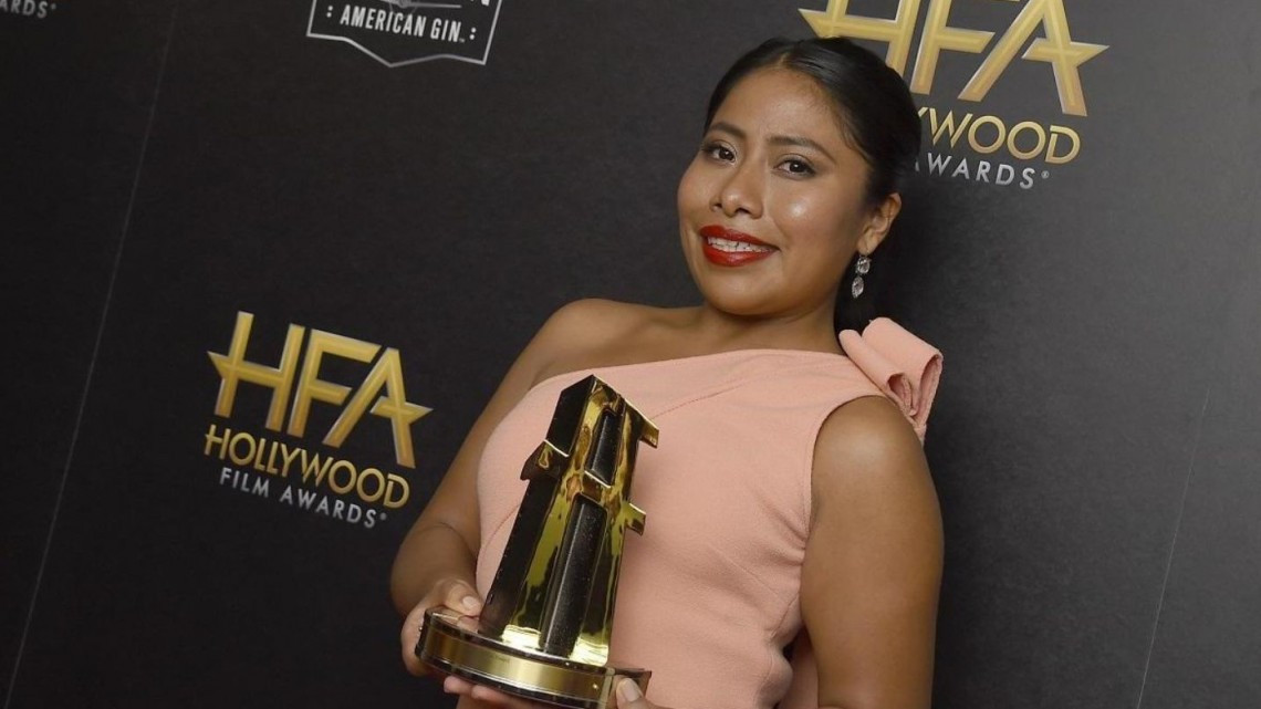 Los looks de Yalitza Aparicio y la mujer detrás de ellos