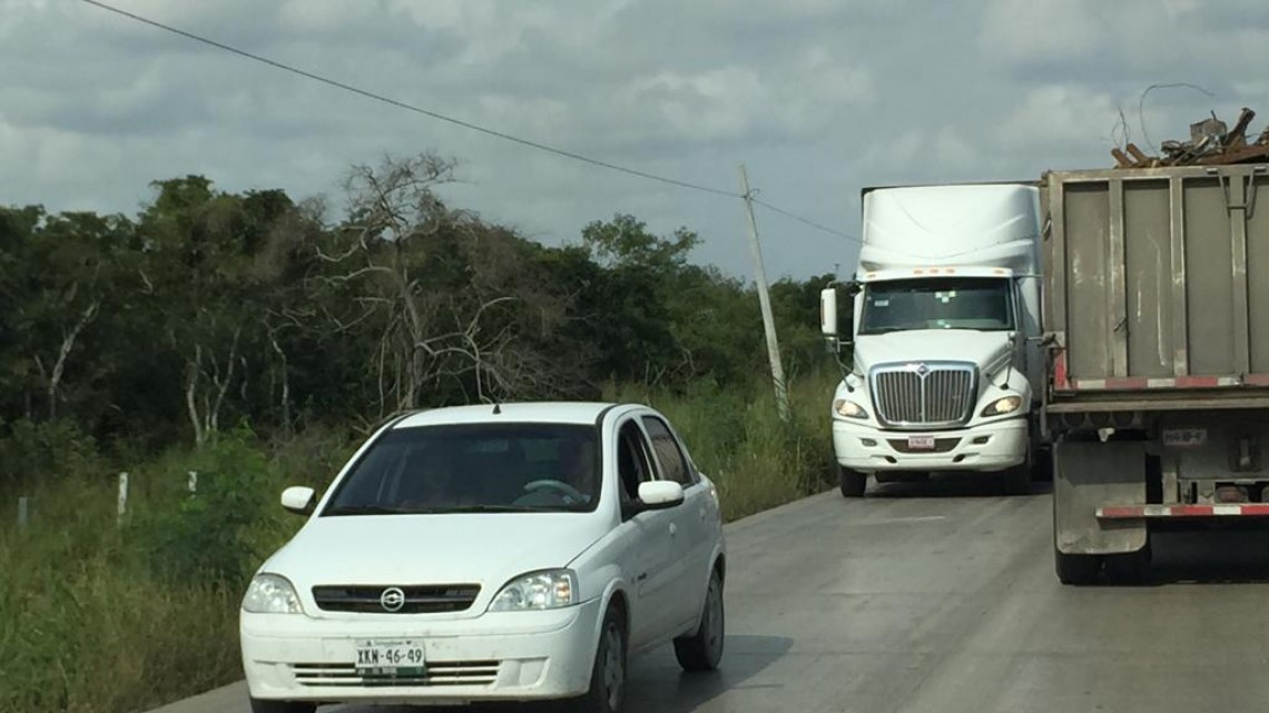 Se buscan recursos económicos para rehabilitar la avenida de la industria
