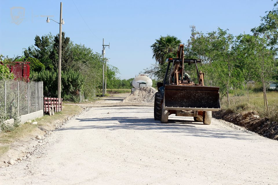 Continúa revestimiento de calles