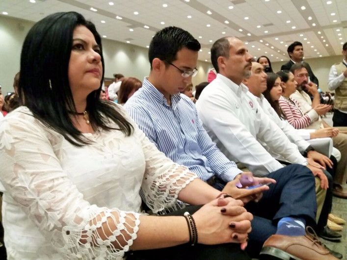 Acercan ofertas de trabajo a jóvenes en Alemania y Canadá