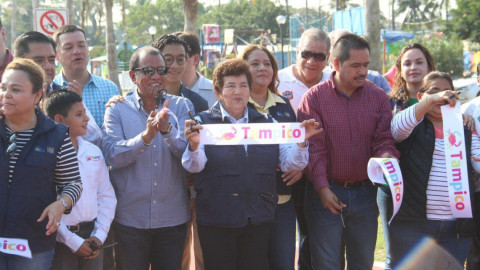 Inaugura Magdalena Peraza pista de trote en la laguna del carpintero 