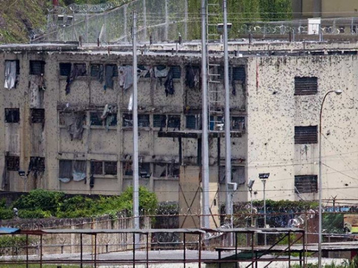 Riña en carceles de Venezuela deja 37 muertos y 14 heridos 