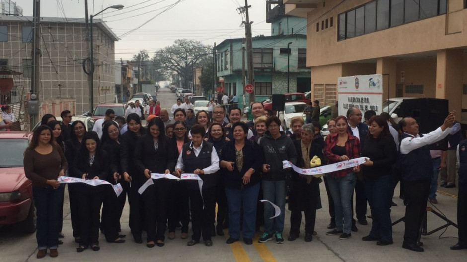 Entregan la calle Esperanza en la colonia Del Pueblo