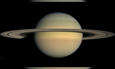 Saturno es ahora el planeta con más lunas