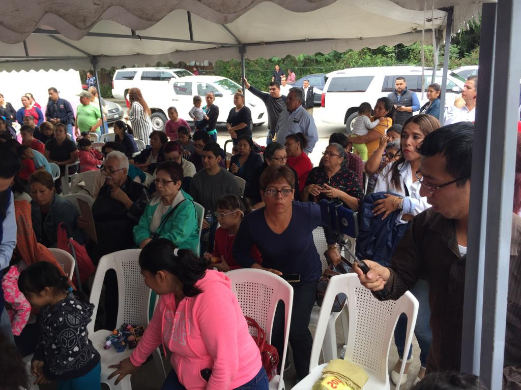 Familias son beneficiados con operación de cataratas y estrabismo