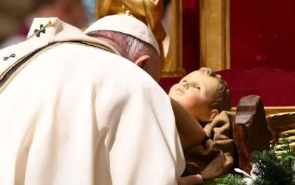 Que todo el mundo tengan acceso a la vacuna: pide el Papa Francisco en su mensaje de Navidad