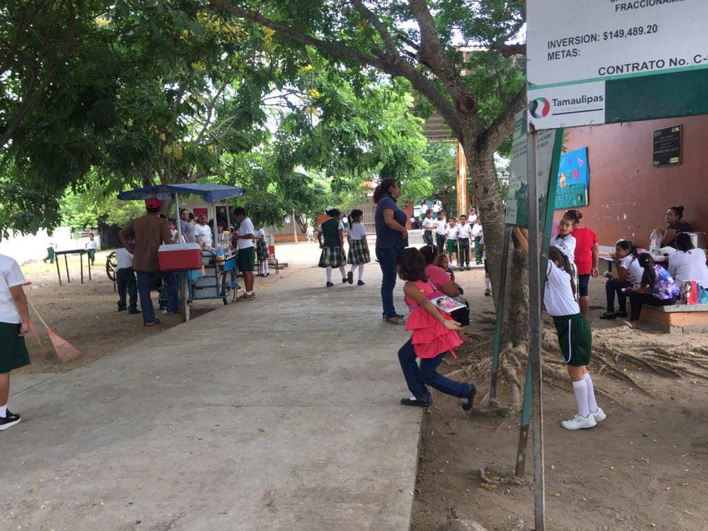 Problema de suministro de energía eléctrica se presenta en escuelas