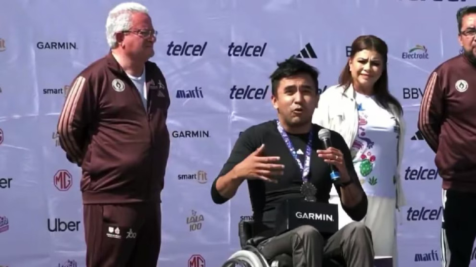 Corredor en silla de ruedas reclama condiciones del Maratón; Gobierno de CDMX responde