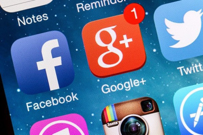 Facebook permitirá transferir imágenes a Google fotos