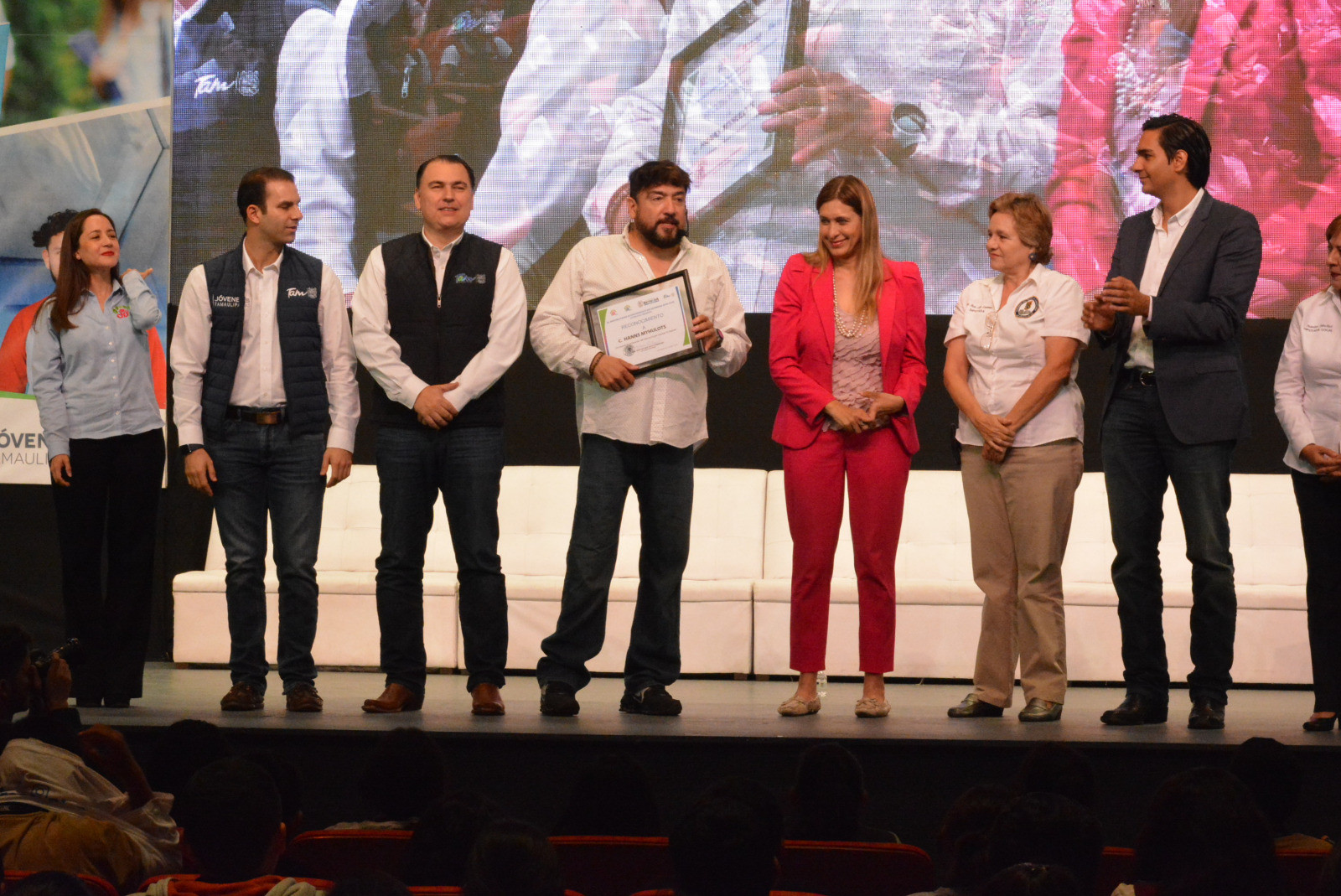 “Mi Historia Puede Cambiar tu Historia”, Hanns Myhulots