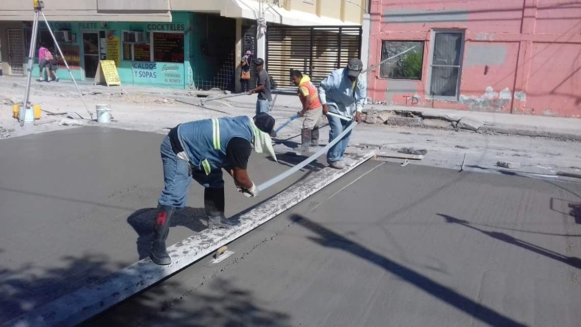 Daños en calle 20 de Noviembre son reparados