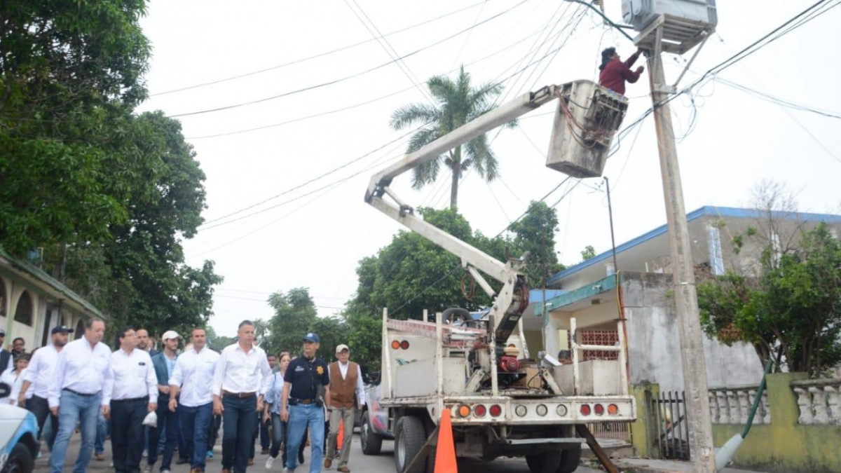 Lleva Chucho Nader Jornada de Orden y Limpieza a la Colonia Obrera