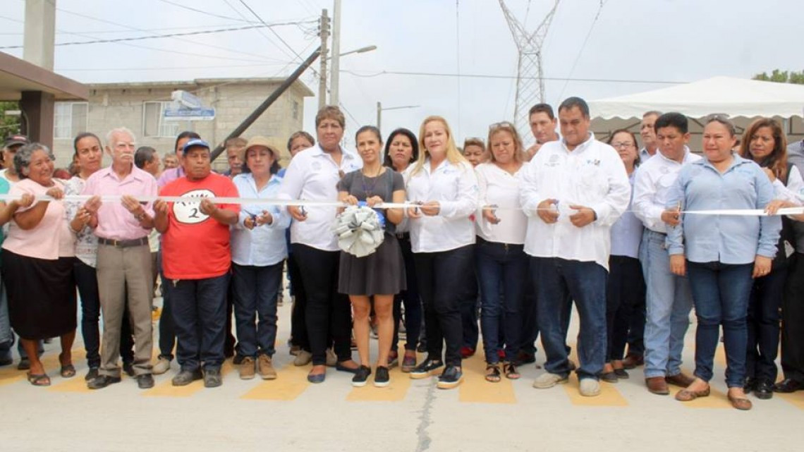 Asiste alcaldesa a inauguración de diversas obras
