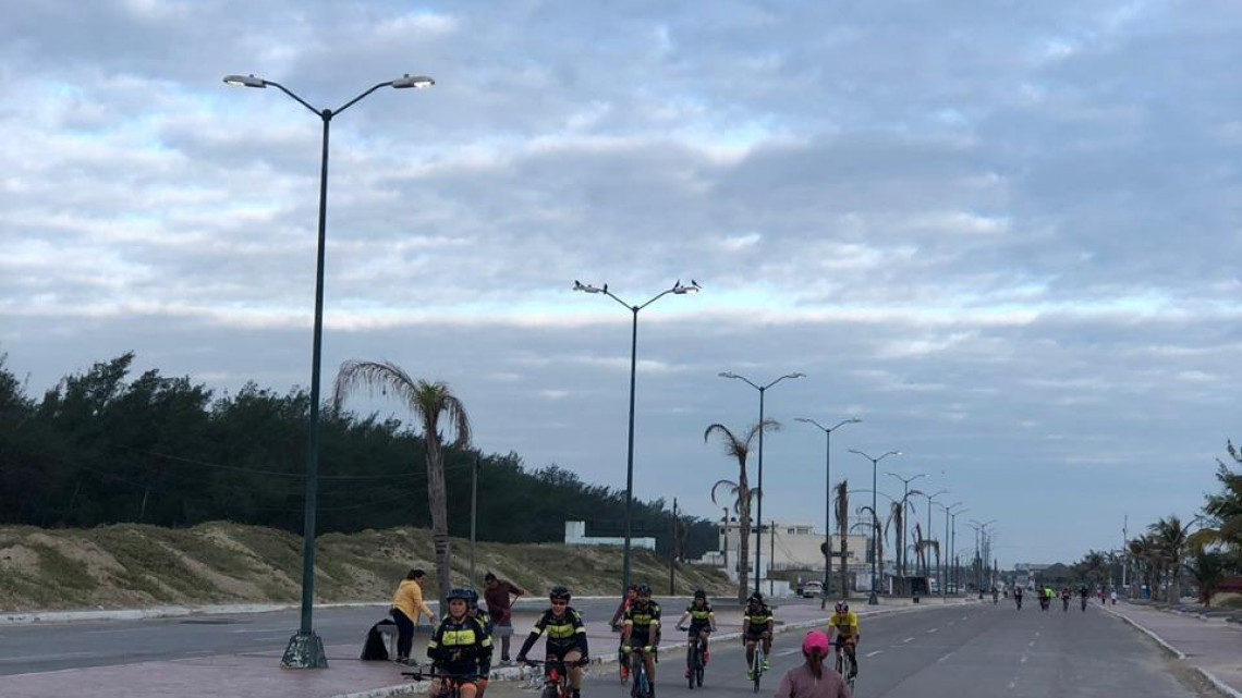 Disfrutan primer día Trotavía en Miramar