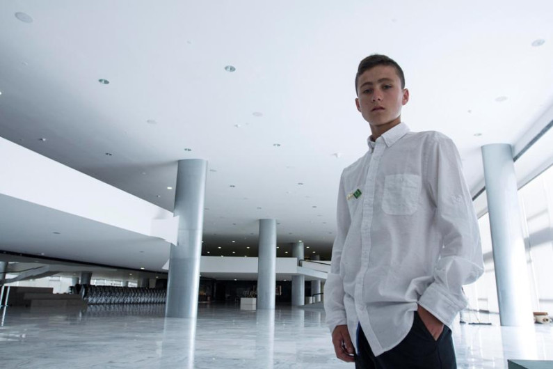 El "Niño ángel" cumple su sueño de conocer a sus ídolos del Real Madrid