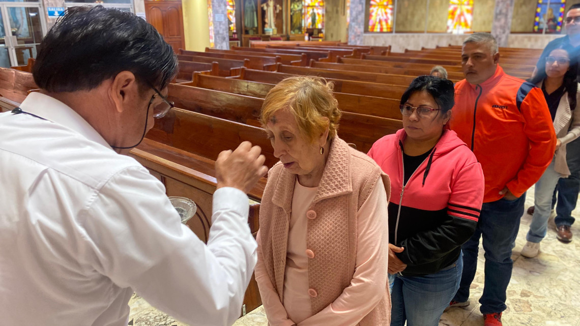 Inicia cuaresma con imposición de ceniza