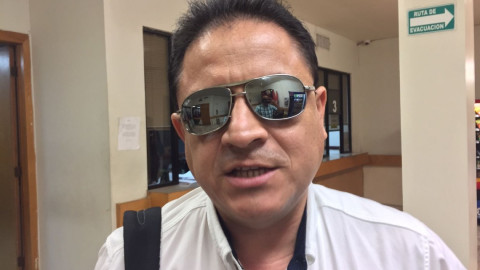 Regidor deja horas esperando a ciudadanos 