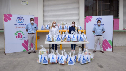 Grupo Ibarra entrega donativo de despensas a Gobierno de Altamira