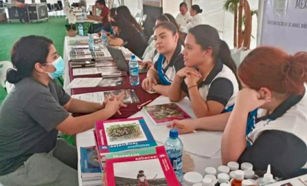 Atiende SET en materia educativa a migrantes repatriados por Tamaulipas