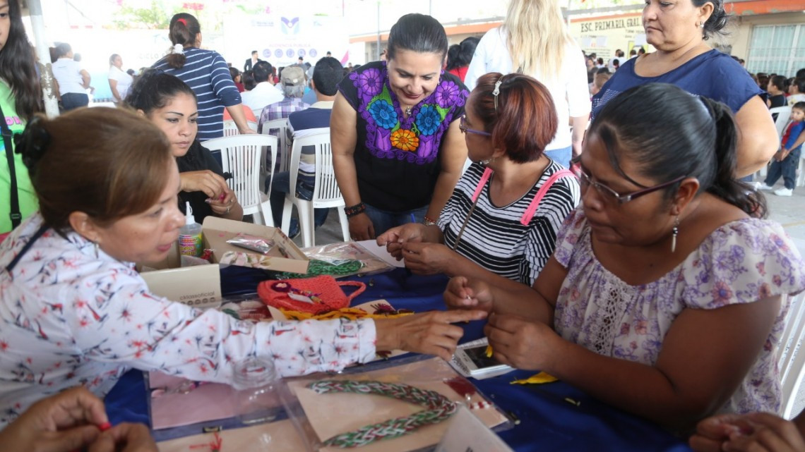 Agradecen habitantes de La Presa apoyo de Maki