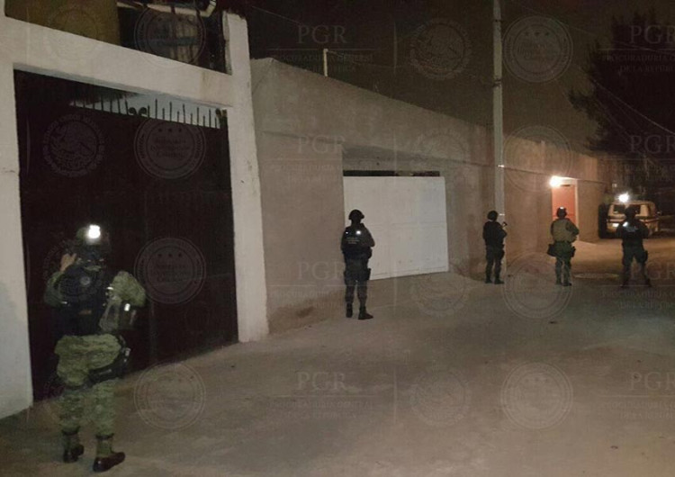 Detienen a seis presuntos escoltas de El Mini Lic