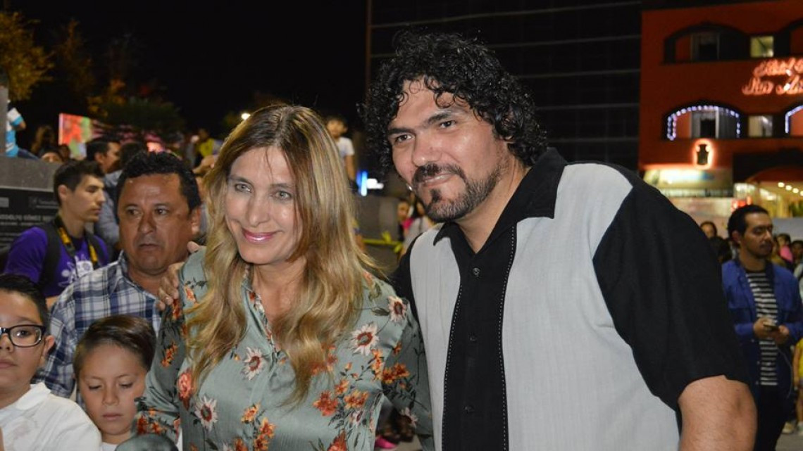 Realizan exposición de globos de cantoya gigantes