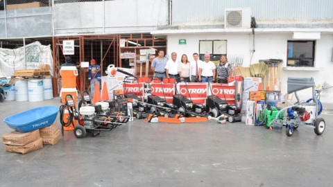 Entregan equipamiento a la Coordinación de Servicios Públicos Primarios