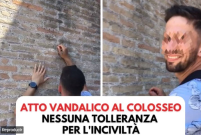 Autoridades buscan a turista que talló sus iniciales en Coliseo Romano