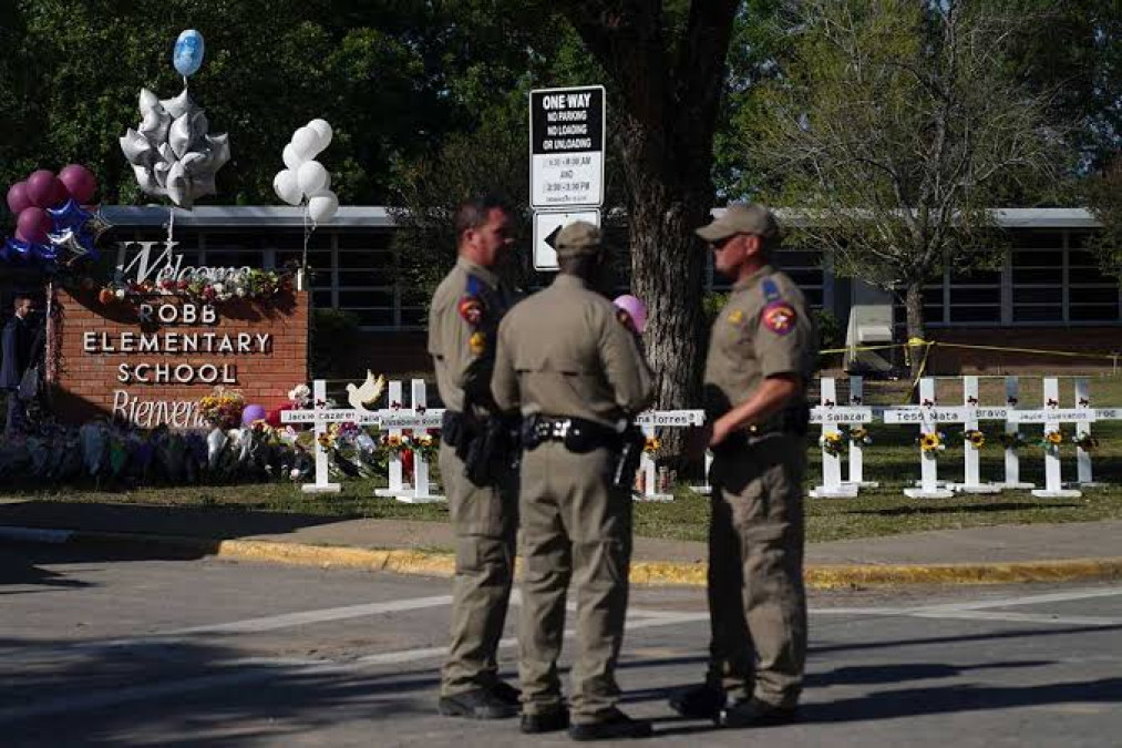 Todo el departamento de Policía de Uvalde ISD fue suspendido por "operaciones preocupantes"