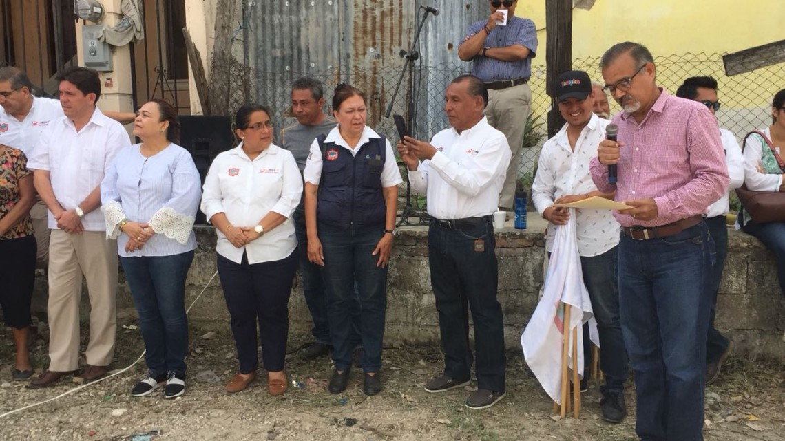 Dan banderazo de arranque de pavimentación a 7 calles de Tampico