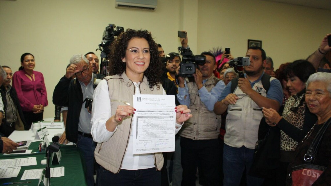 Se registran en el PRI aspirantes a candidatosa Senadores y Diputados Federales