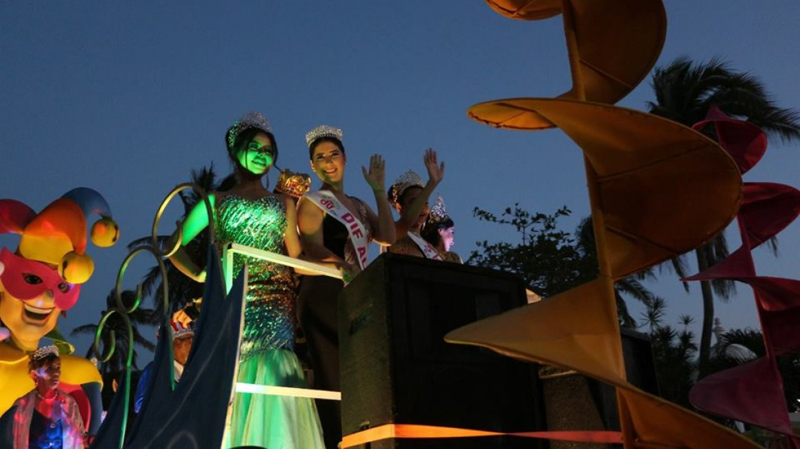 Disfrutan altamirenses 3er día del Carnaval Altamira 2018