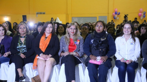 Reconoce Maki Ortiz logros de las mujeres