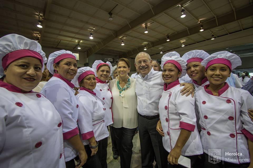 Ayuntamiento felicita a graduados de talleres CEDIF