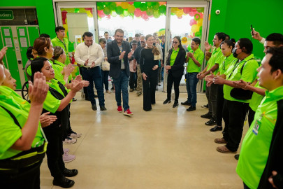 Inaugura Ninfa Cantú sucursal de Bodega Aurrera en Victoria
