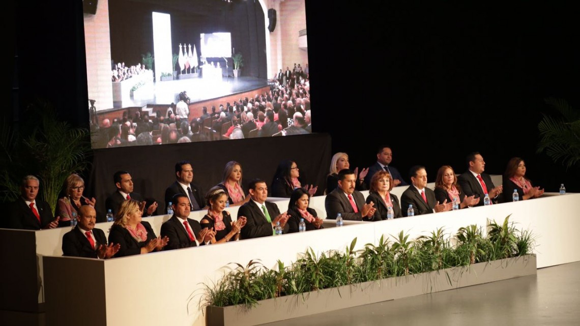 Chuchín rinde su primer informe de gobierno 