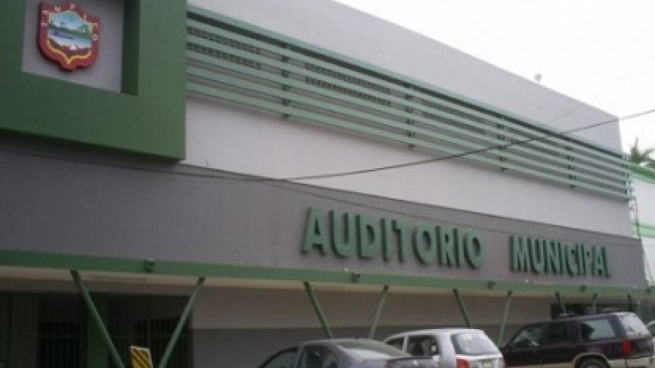 Realizan pago del programa 65 y más en Auditorio Municipal de Tampico