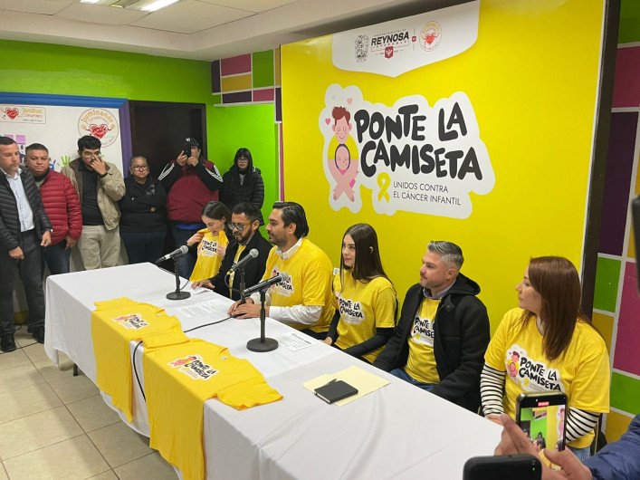 Invita adquirir playeras para apoyar a niños con cancer