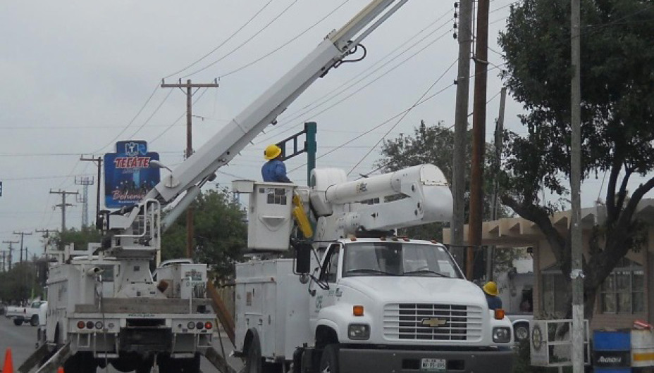 CFE trabaja en mantenimiento ante "Harvey"