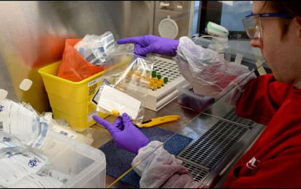 Realizará Gran Bretaña pruebas de COVID-19 a todos los niños