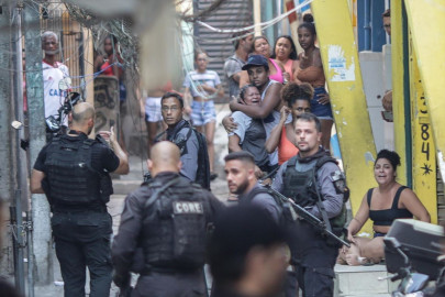 Reportan 11 muertos en operativo policial en favela de Río de Janeiro 
