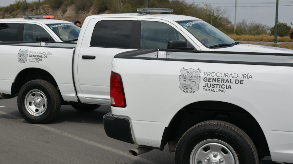 Continúan trabajos de rotulación en vehiculos de la PGJT 