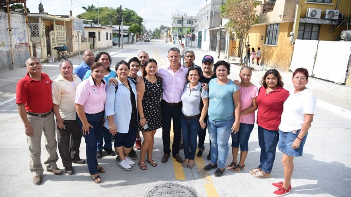 Continúa Chucho Nader cumpliendo con obras