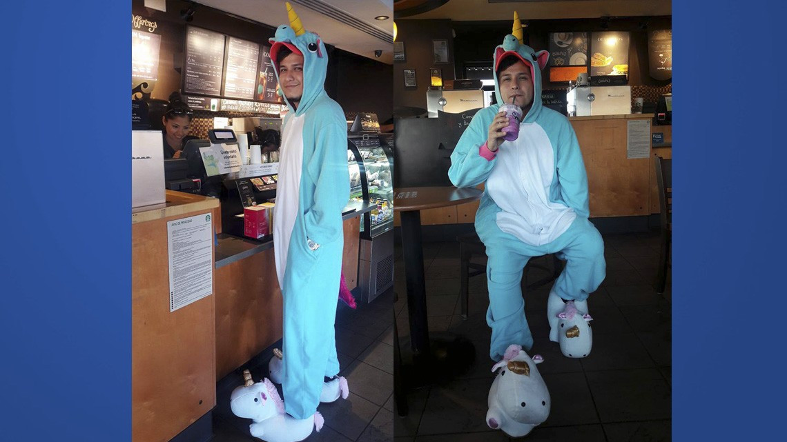 Se hace viral en redes sociales por comprar un Unicorn Frappuccino