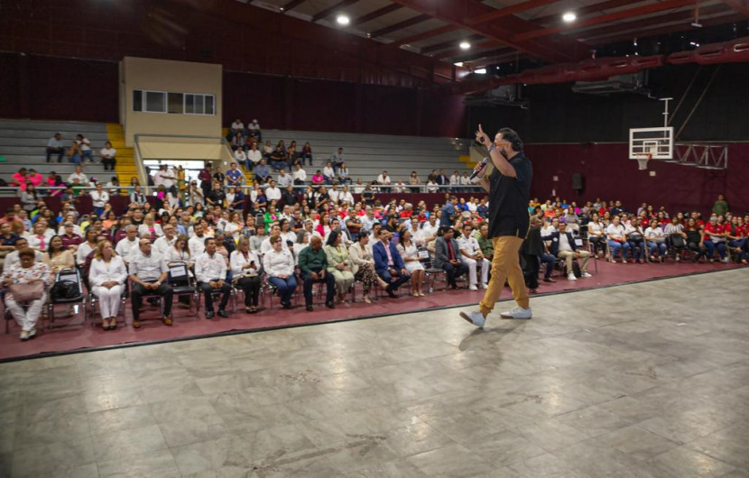 Reconocen docentes al alcalde Mario López por su compromiso con la educación inclusiva