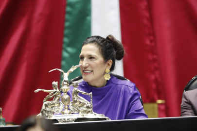 Las mujeres sabemos hacer política de la buena: Kenia López Rabadán