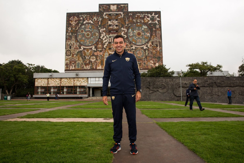 David Patiño es ratificado como DT de los Pumas 