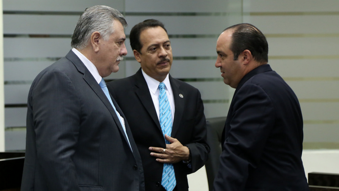 Aprueba Congreso "Ley Mordaza", cárcel y multa a quien reporte actividades de fuerzas armadas