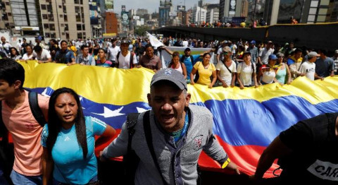ONU insta a Venezuela a permitir la oposición en referendo