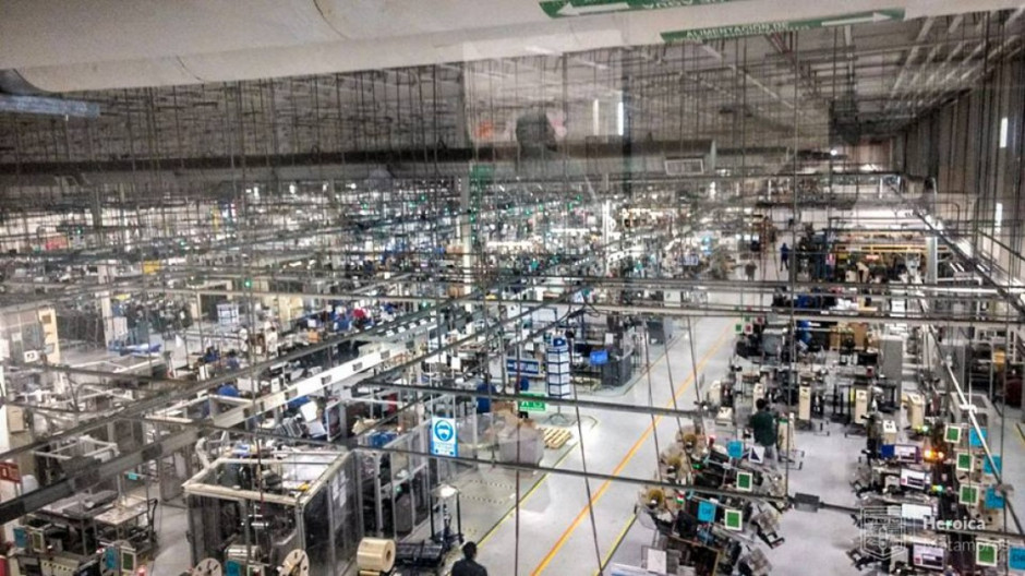 Buscan apoyar a trabajadores con transporte